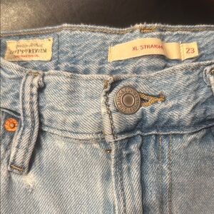 Levi's Women's Light Blue XL Straight Leg Jeans